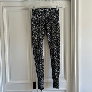 lululemon pants, size 6